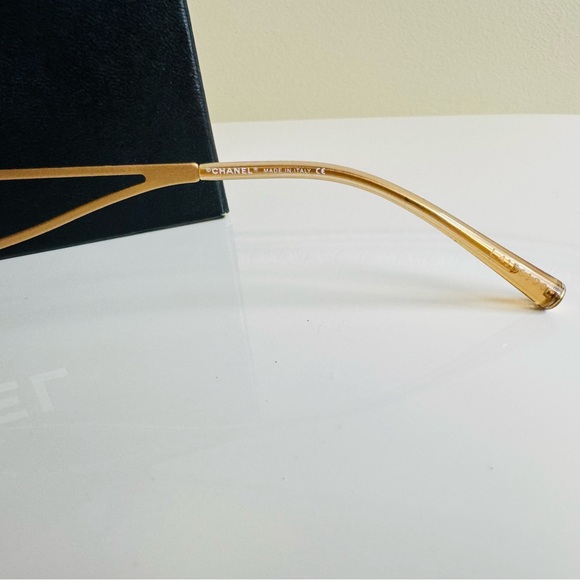 LIKE NEW💫RARE Chanel Authentic Gold CC crystal rimless sunglasses - Picture 13 of 13
